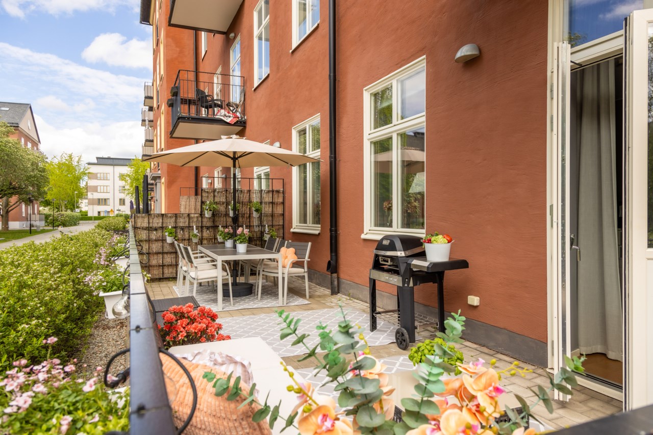 Follingbogatan 12