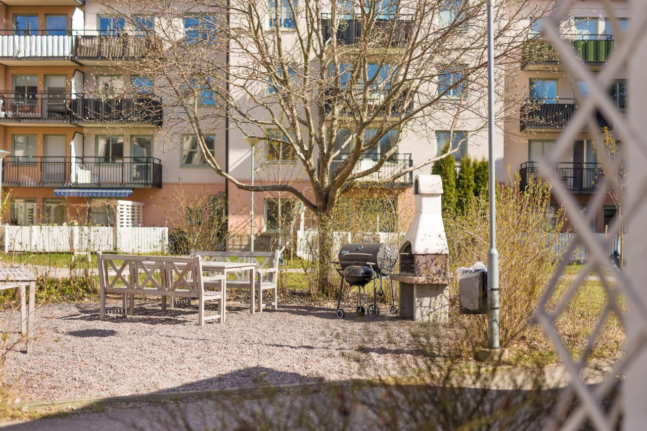 Bäckbornas väg 15