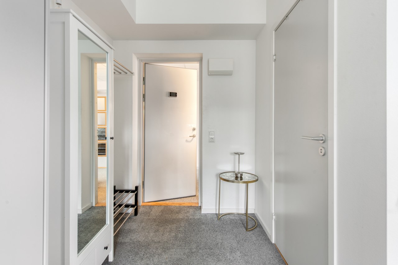 Follingbogatan 18