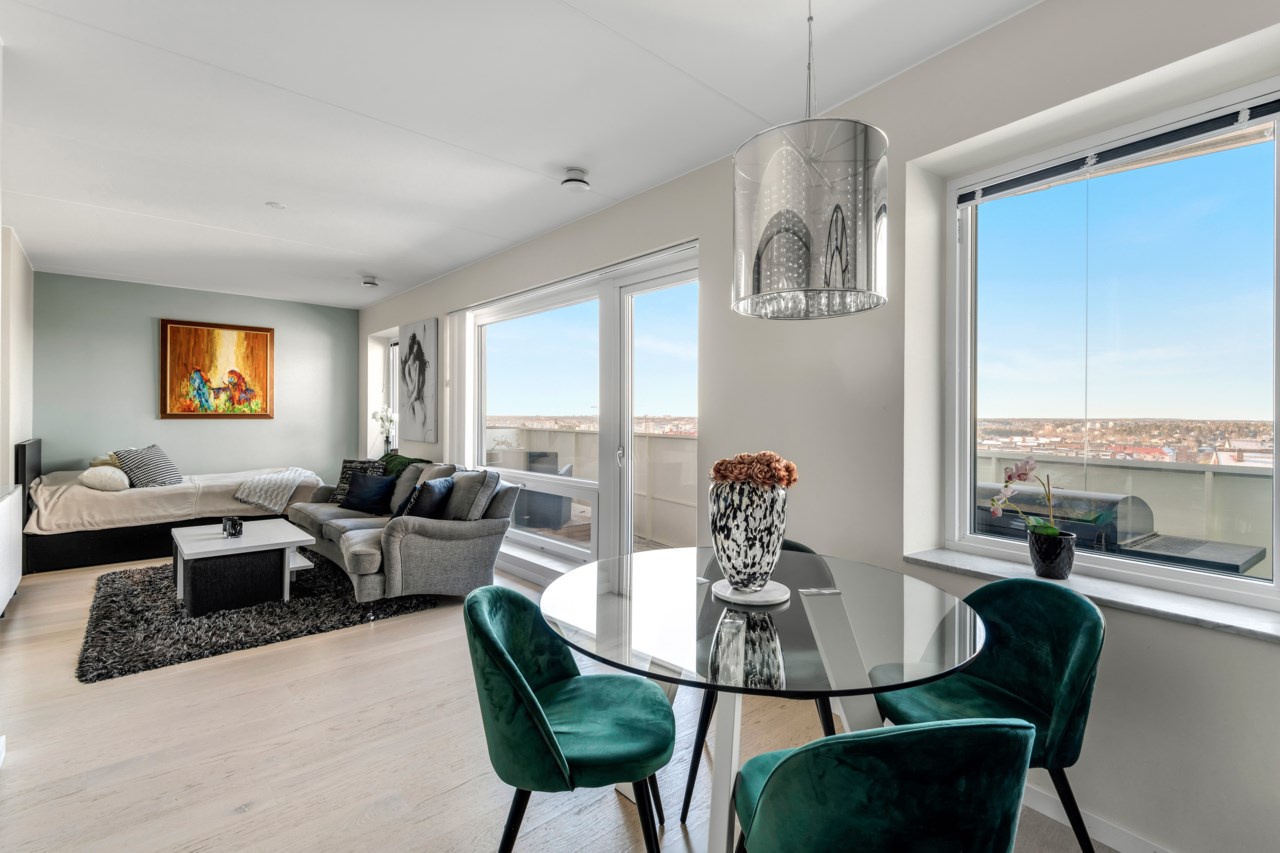 Tulegatan 16, vån 13