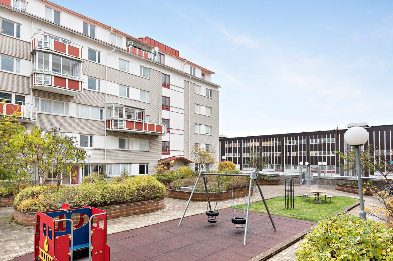 Hallonbergsplan 14, 1tr