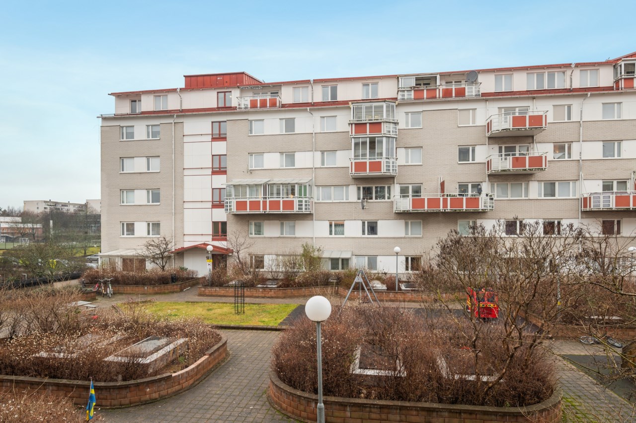 Hallonbergsplan 14