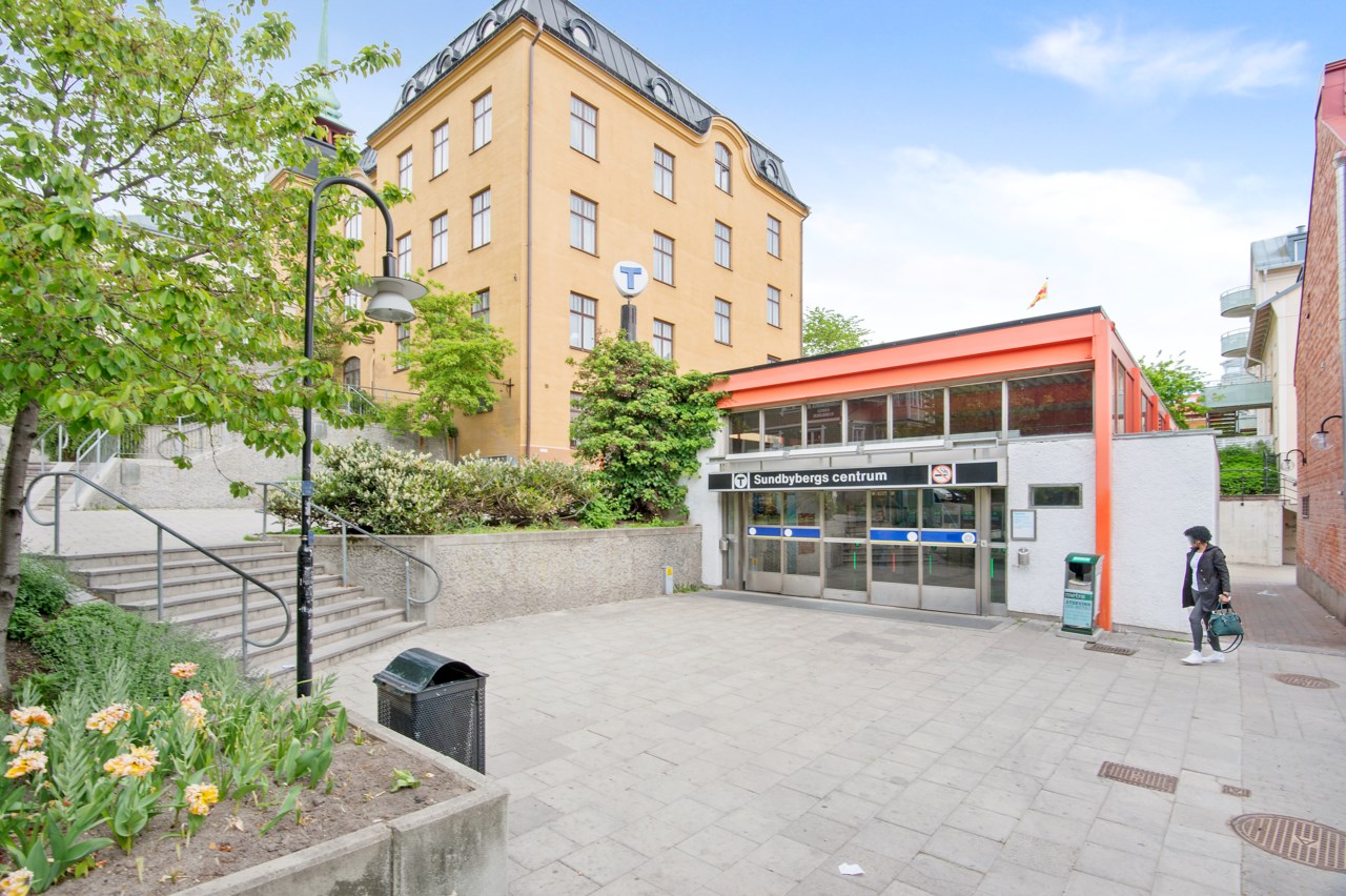 Vackra vägen 18