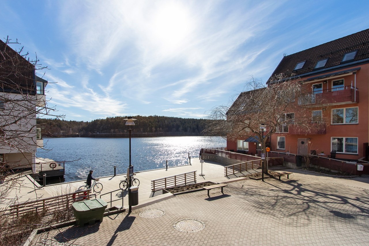 Ekuddsvägen 1B