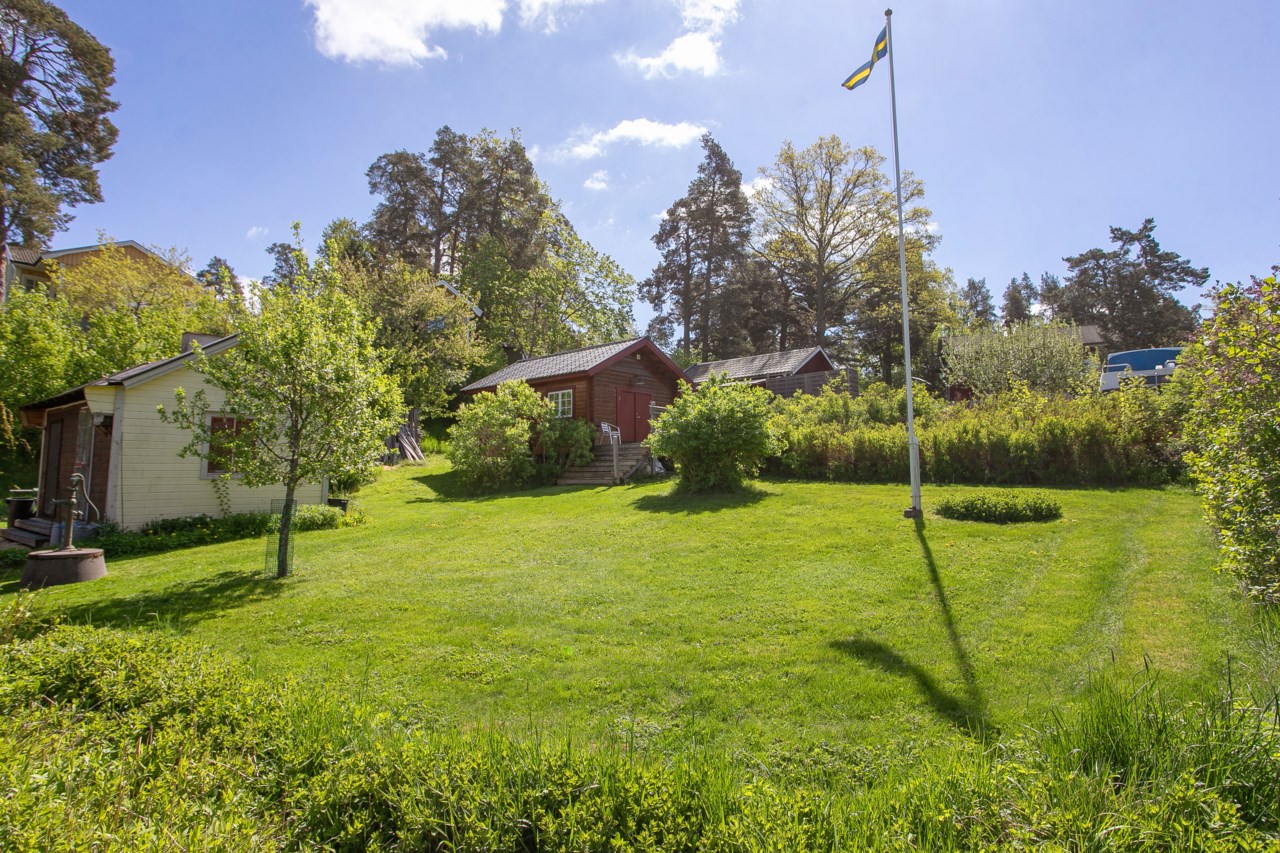 Lotsvägen 12