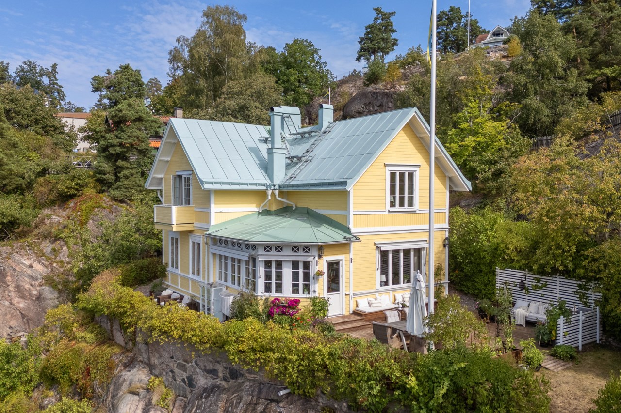Björknäs strandpromenad 2