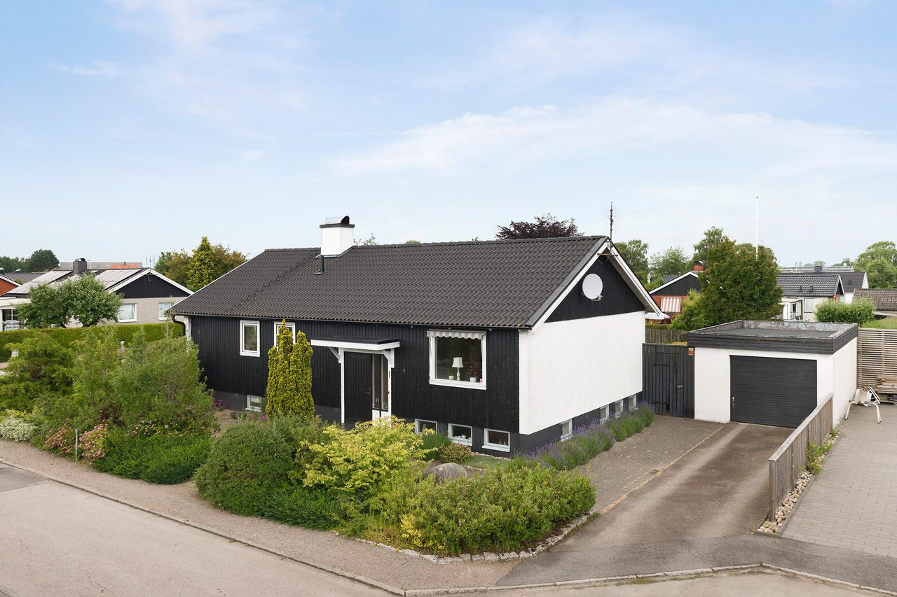Svärdsgatan 1