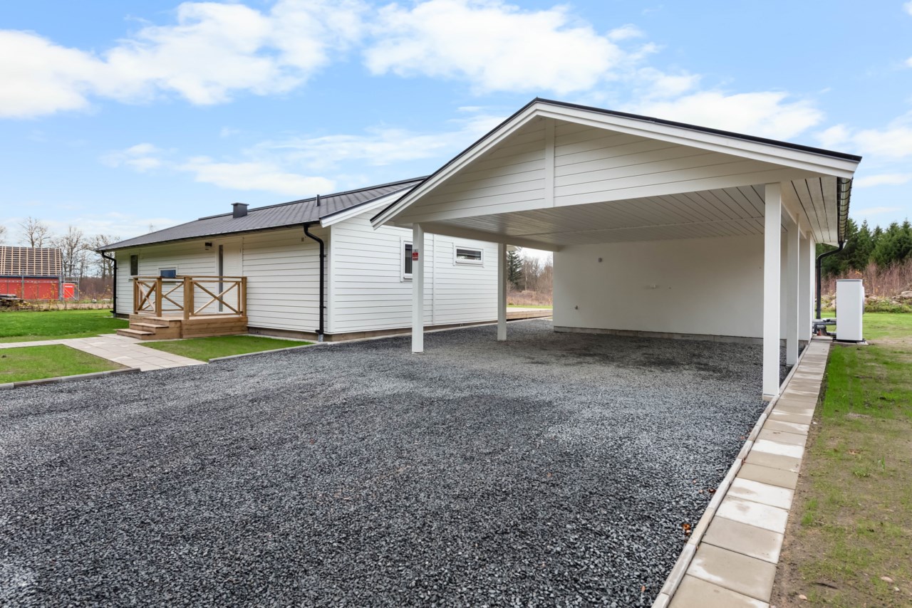 Carport/Förråd