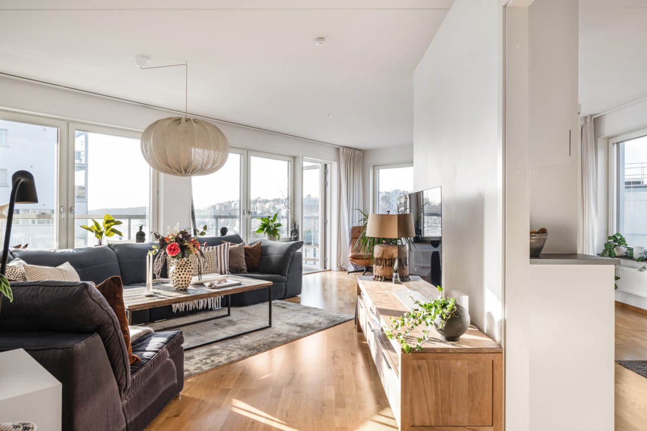 Bryggvägen 16, vån 4 av 5