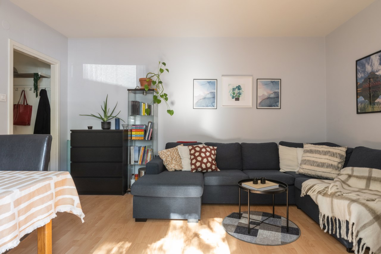 Majstångsvägen 11