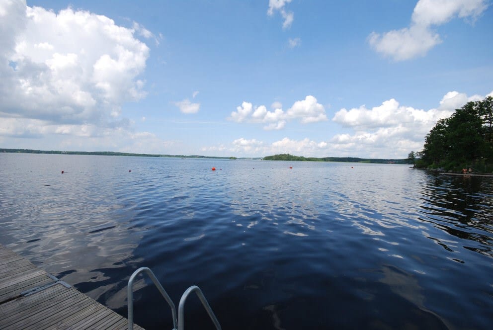 Ca 12 minuters promenad till Kallhällsbadet