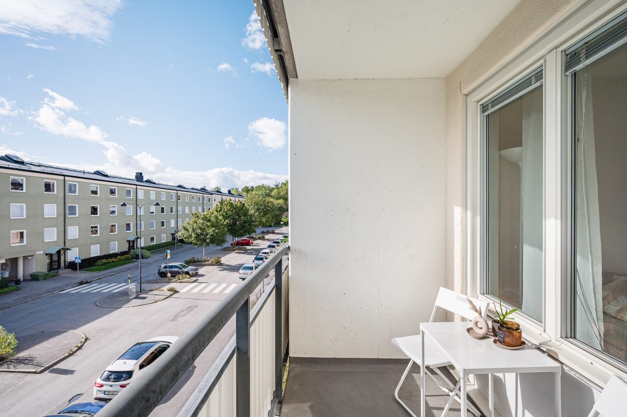 Månadsvägen 67