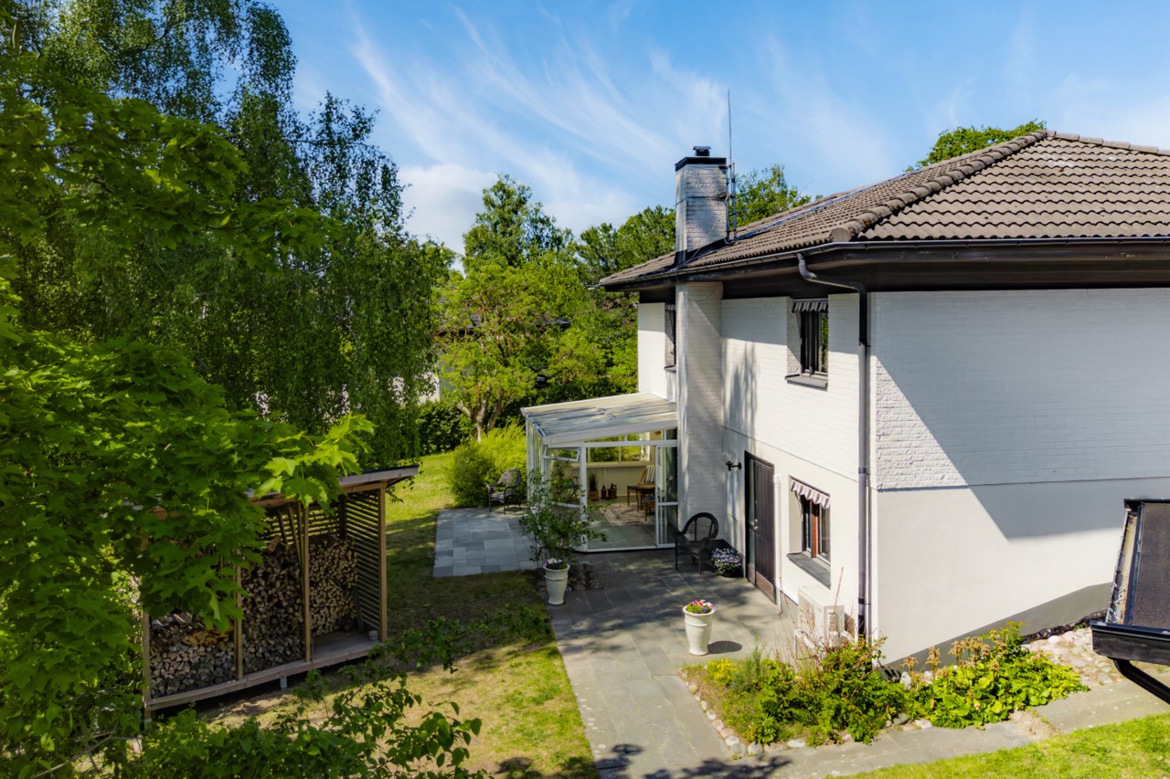 Af Ugglas väg 27