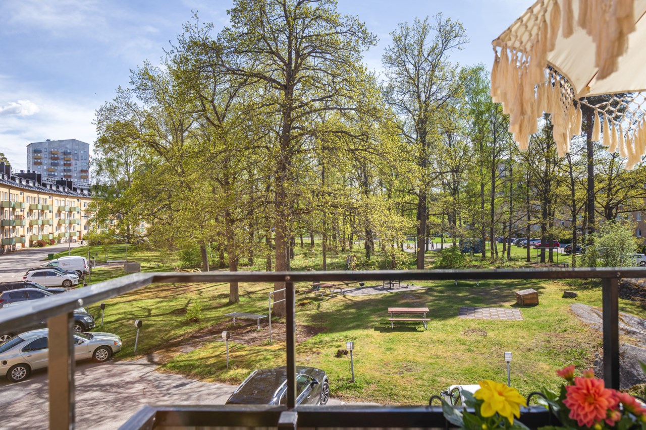 Utblick mot innergård