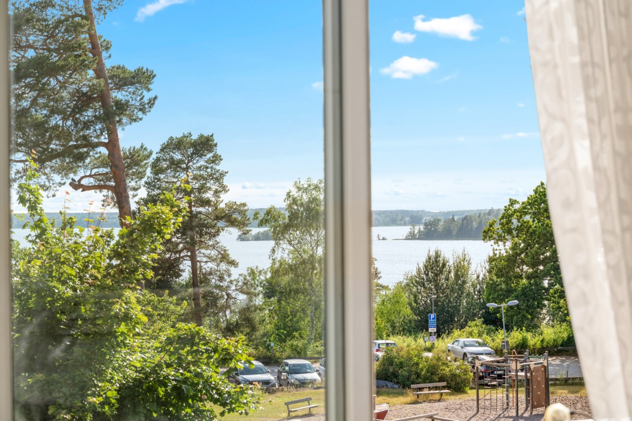 Smedvägen 16