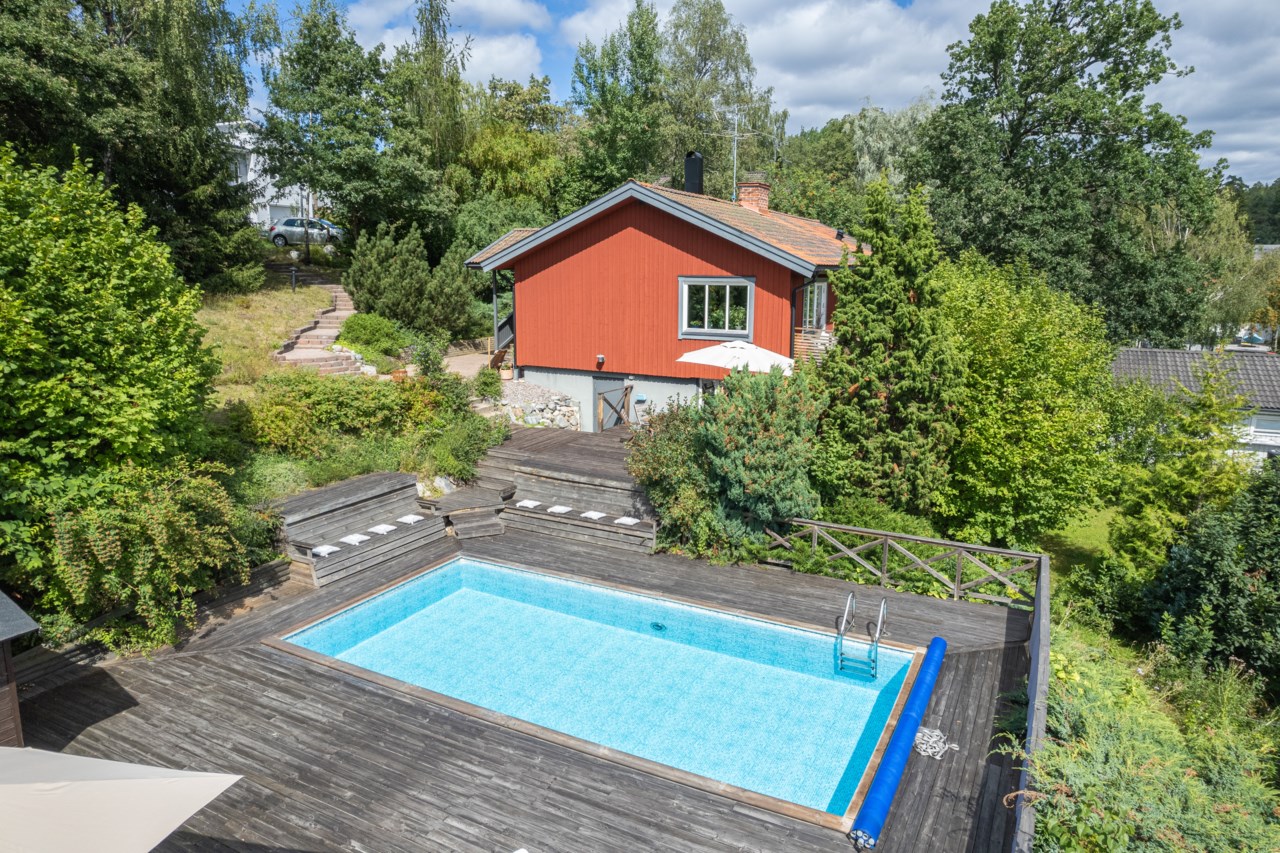 Af Ugglas väg 22