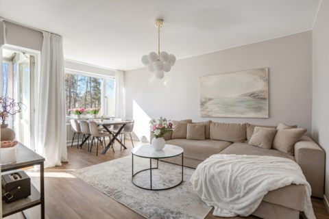 Slipargränd 9