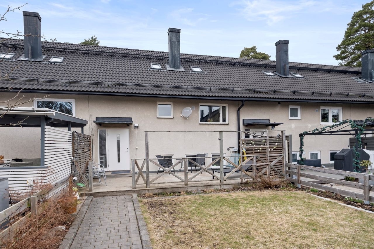 Basgränd 98