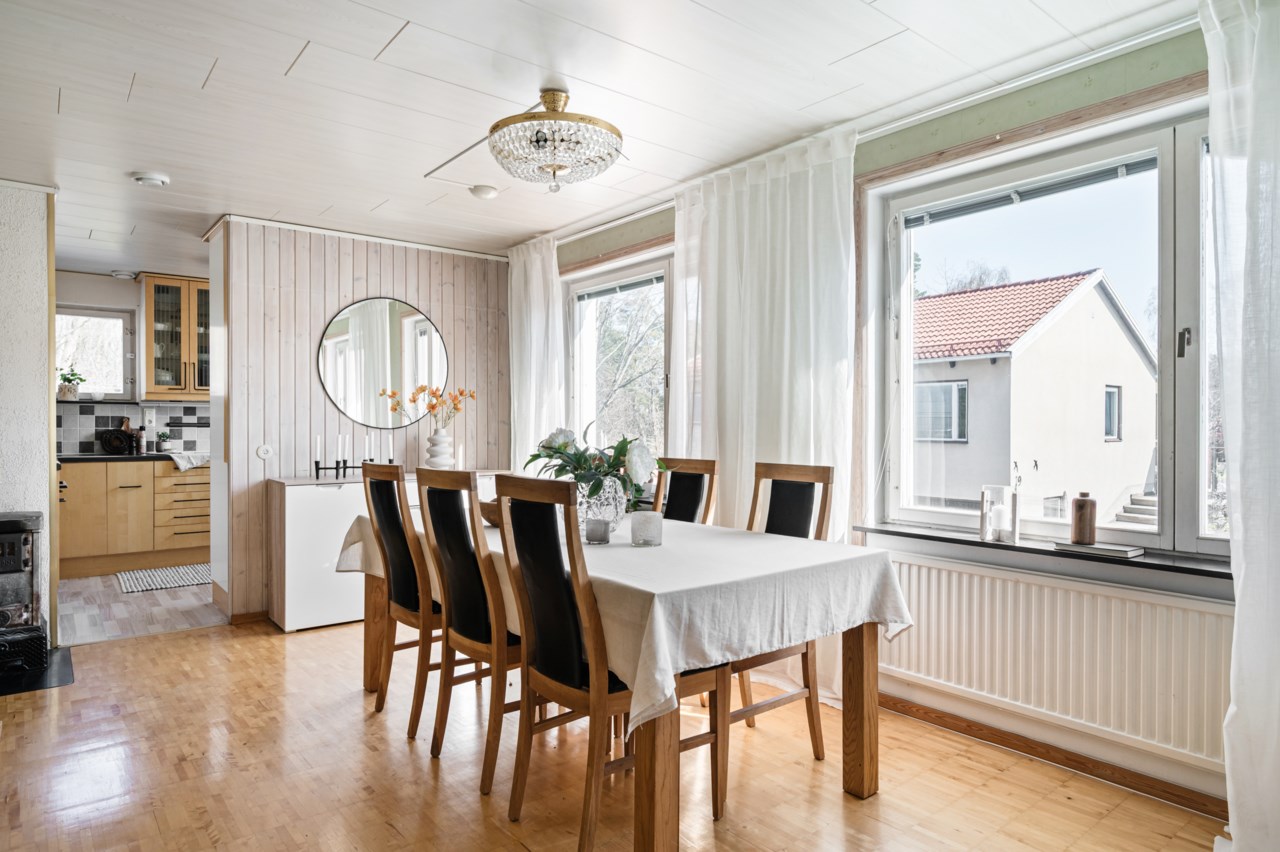 Måbärsstigen 17