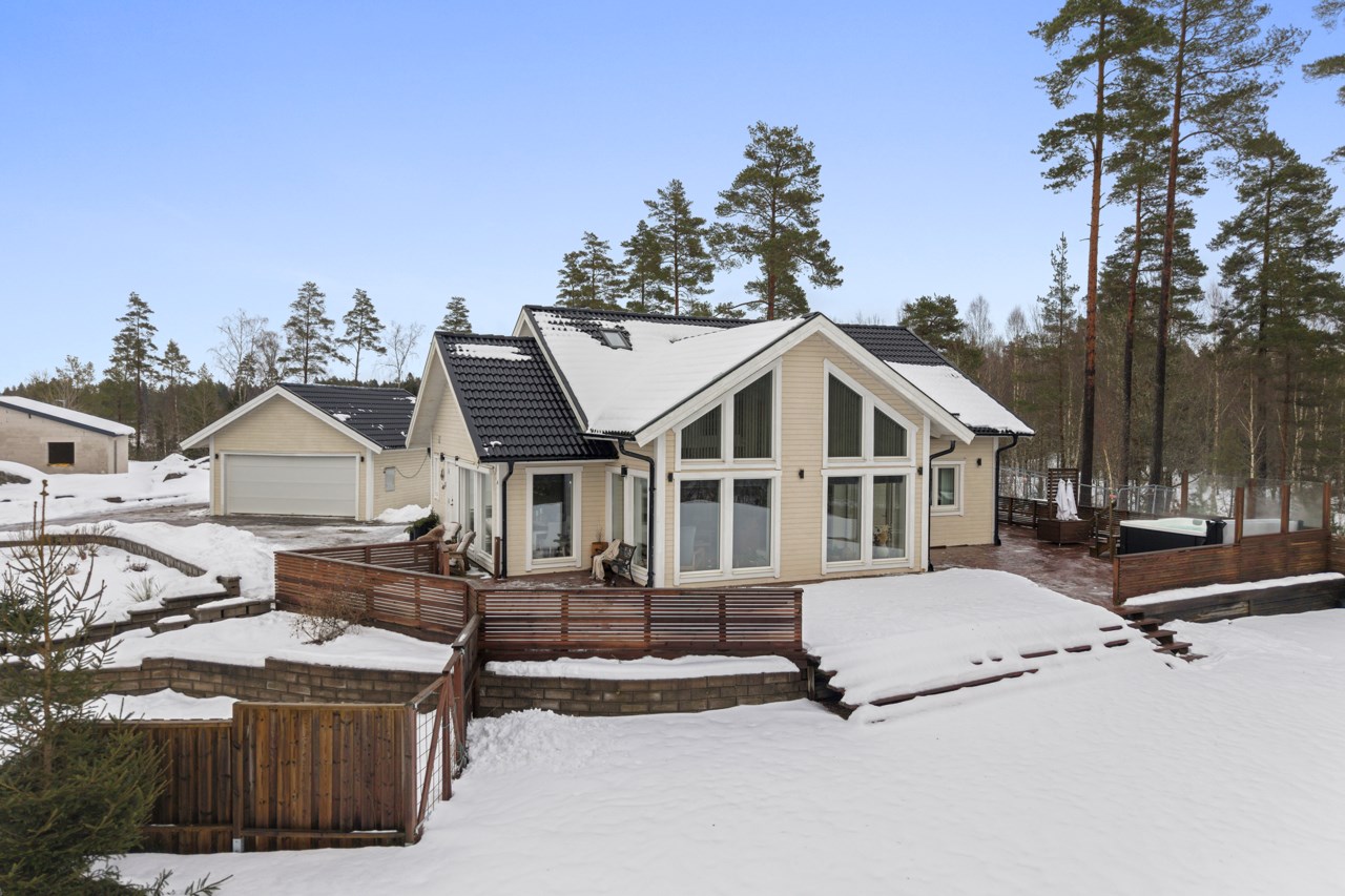 Djupedalsvägen 17