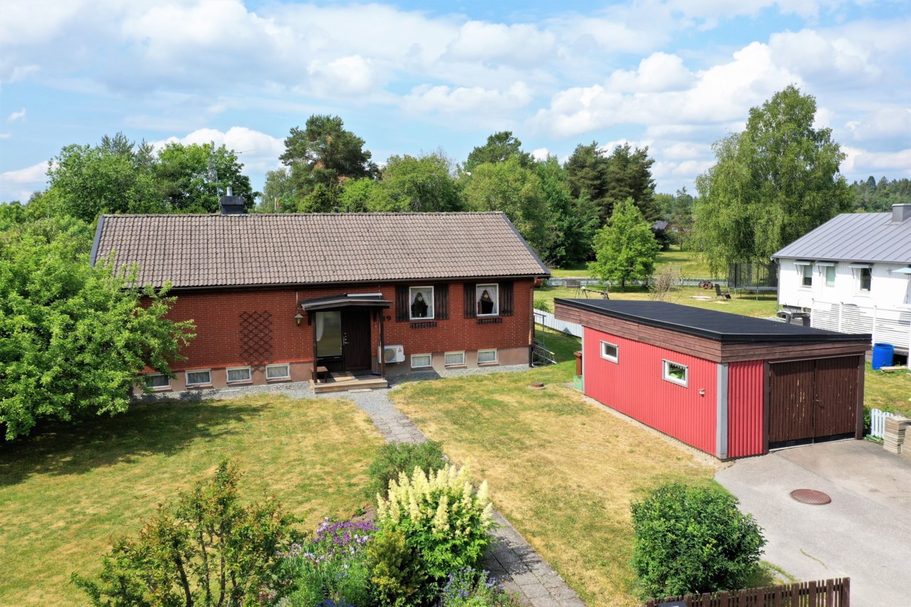 Ljungvägen 19, Gullvivsvägen 2