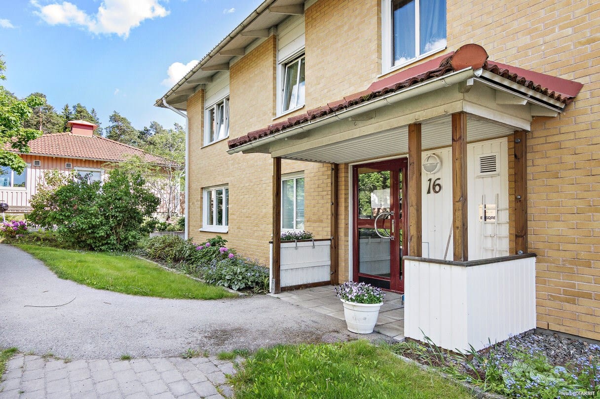 Ekebyvägen 16