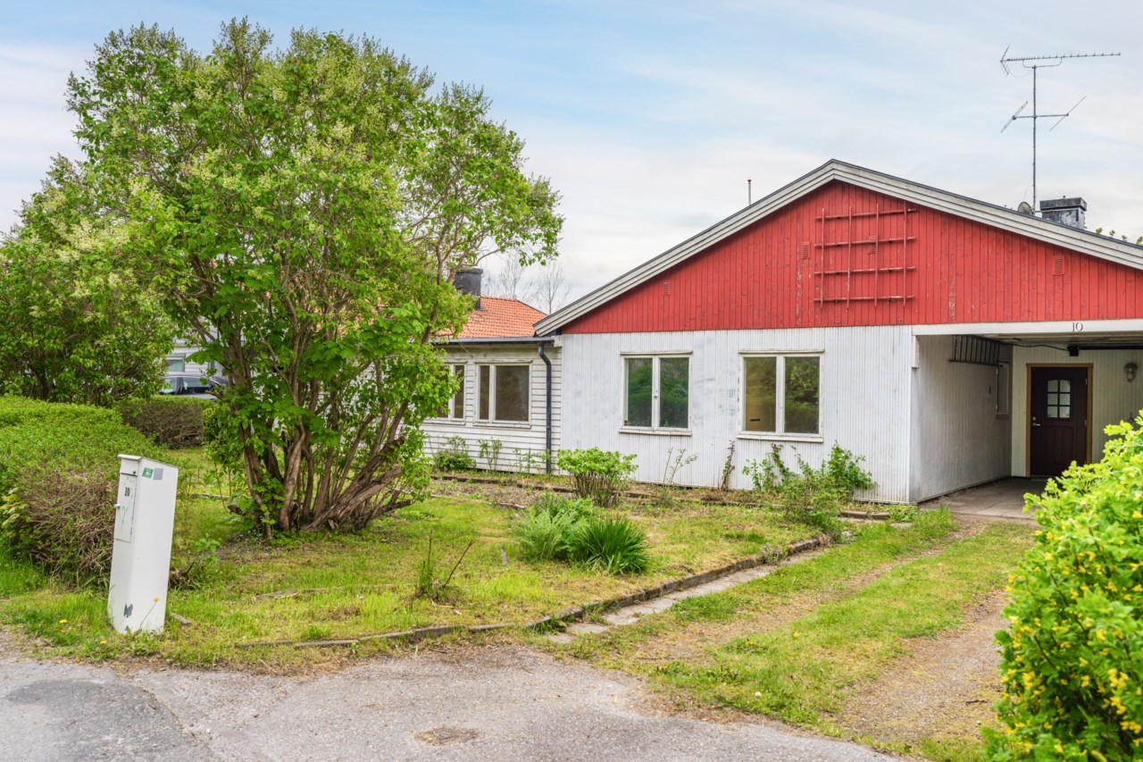 Husarvägen 10