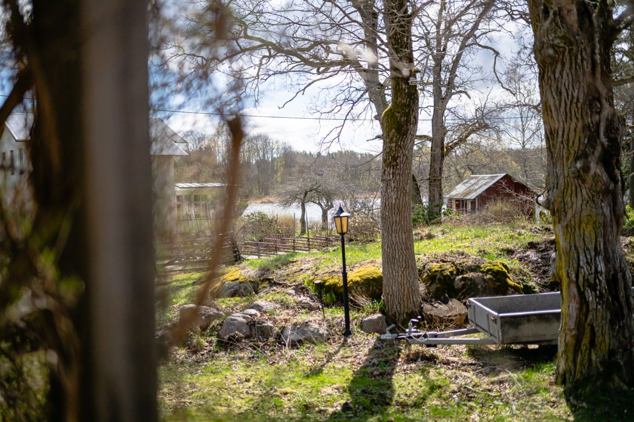 Knektuddsvägen 2
