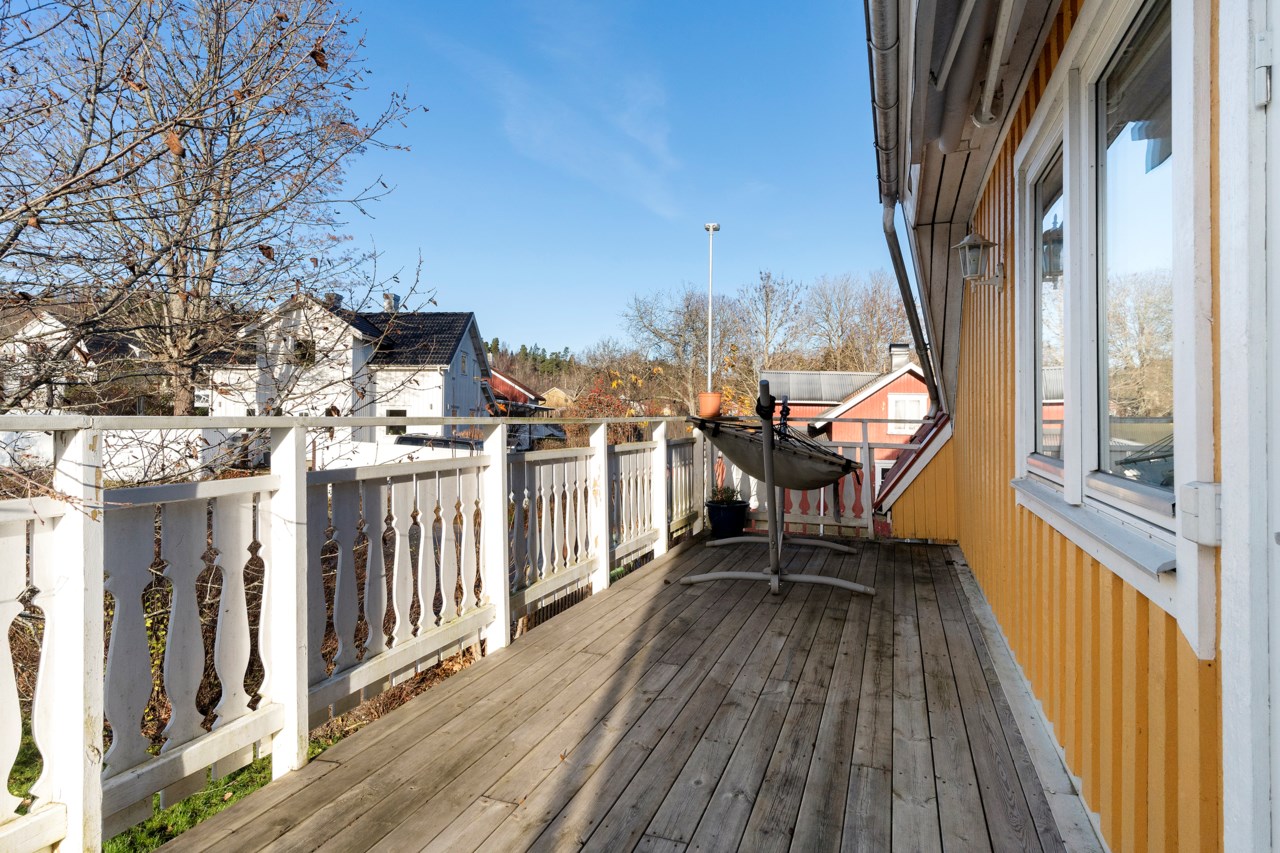 Hällavägen 5