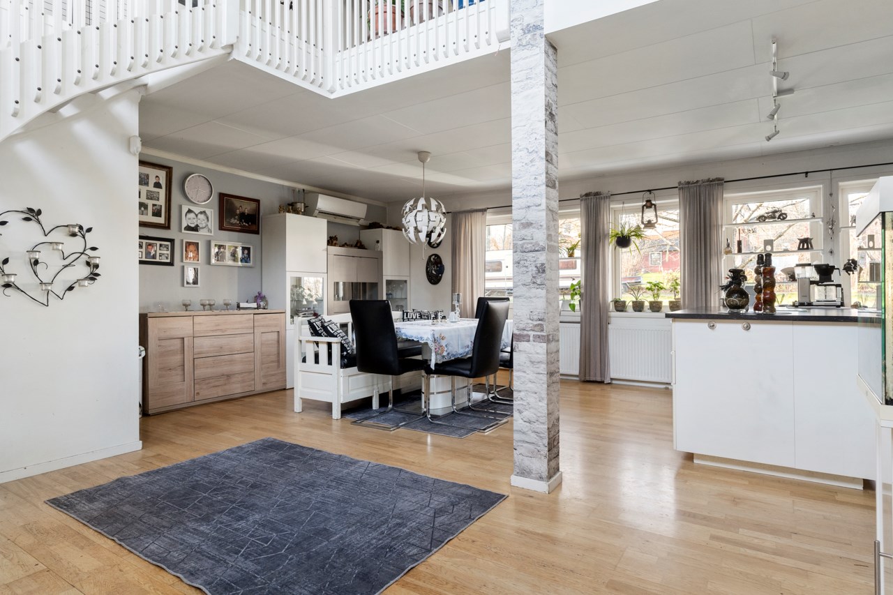 Hällavägen 5
