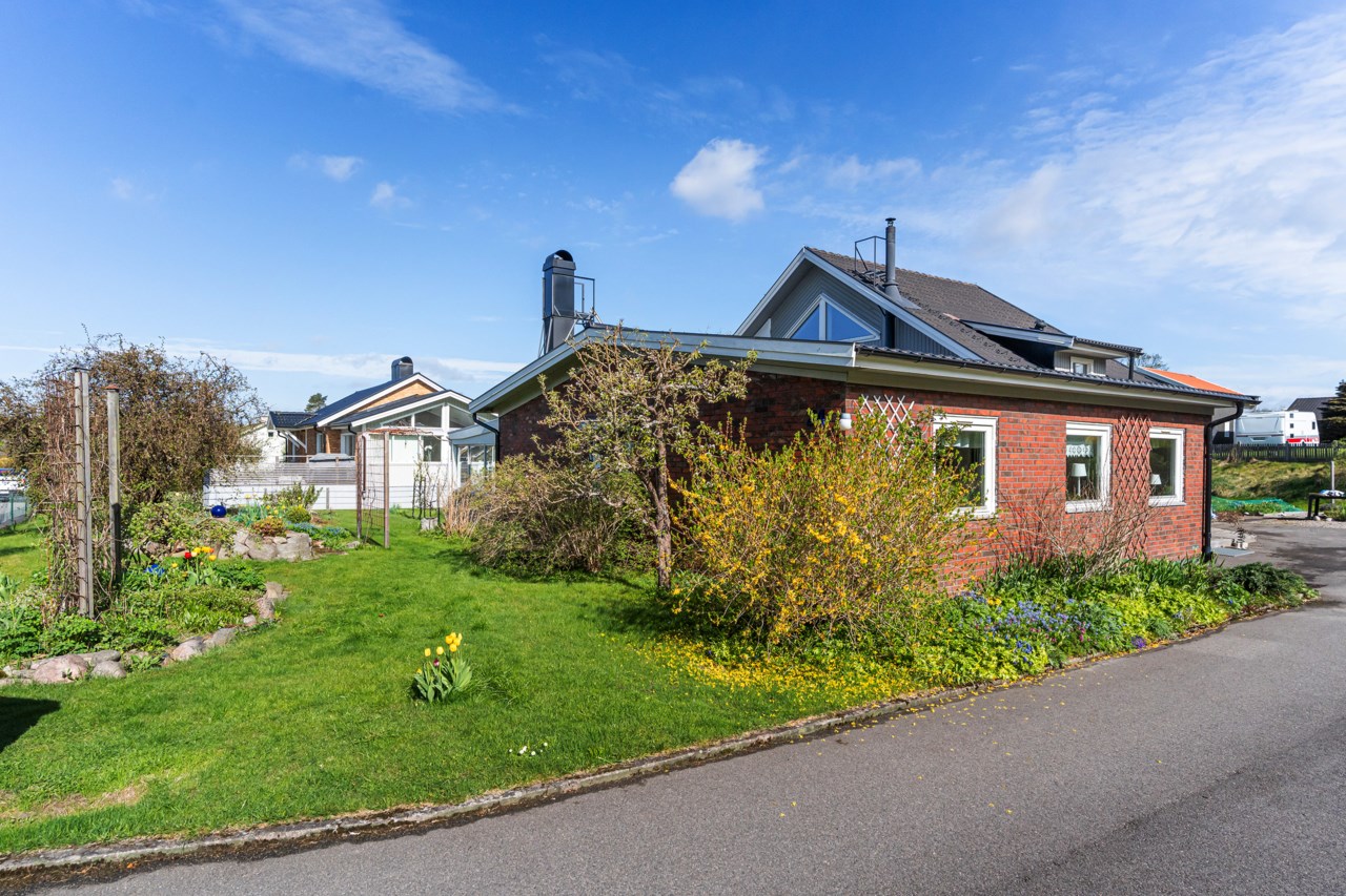 Näckrosvägen 24