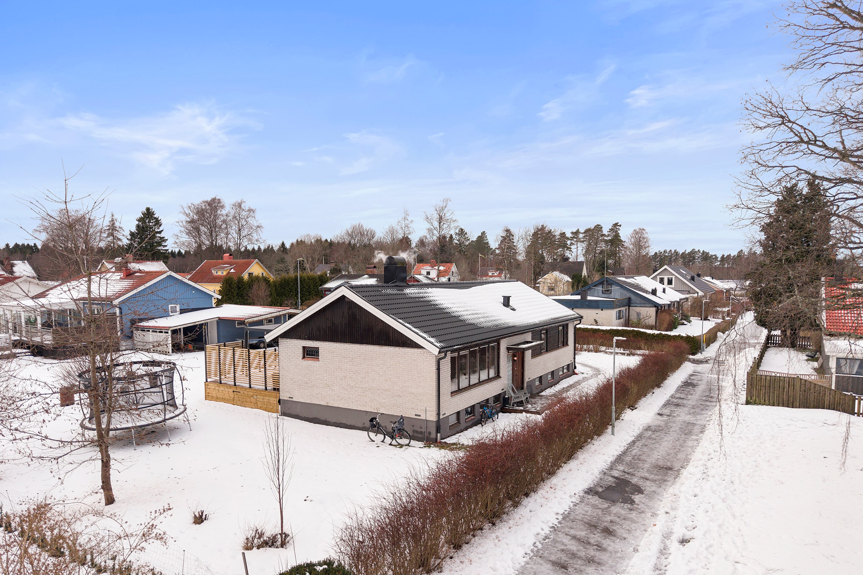 Hallernavägen 33