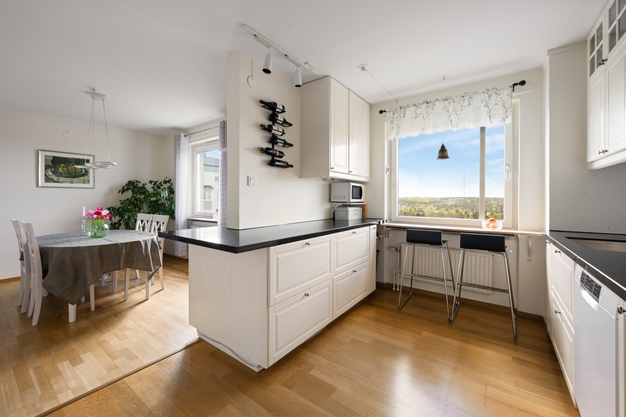 Per Hallströms väg 12