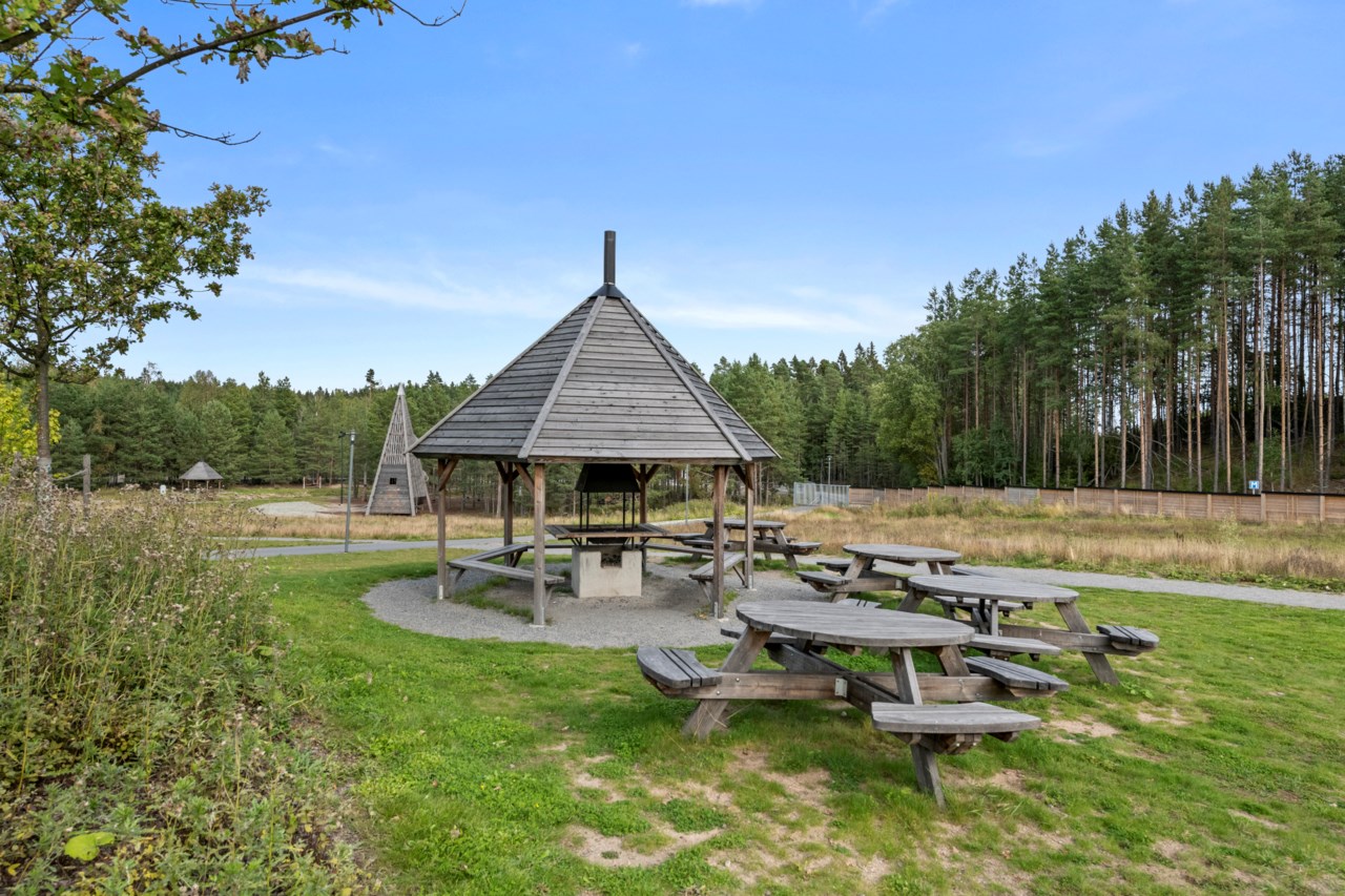 Storkällans väg 1