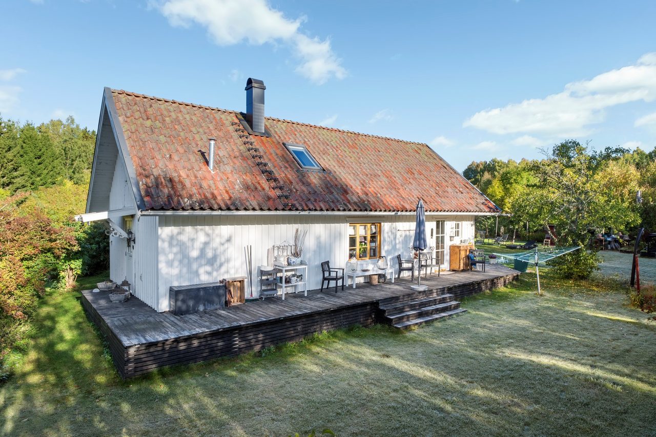 Baksida av Gårdshus
