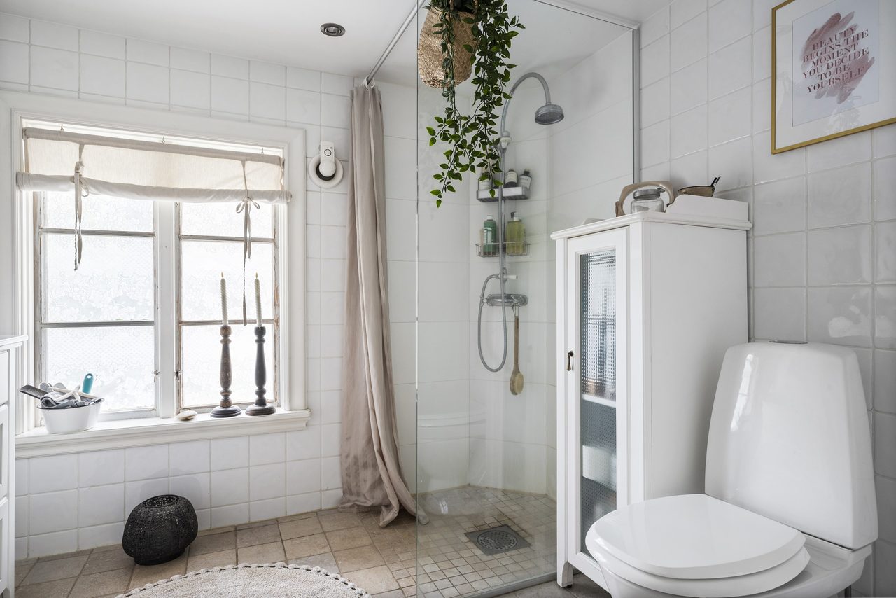 Gårdshus, dusch/wc