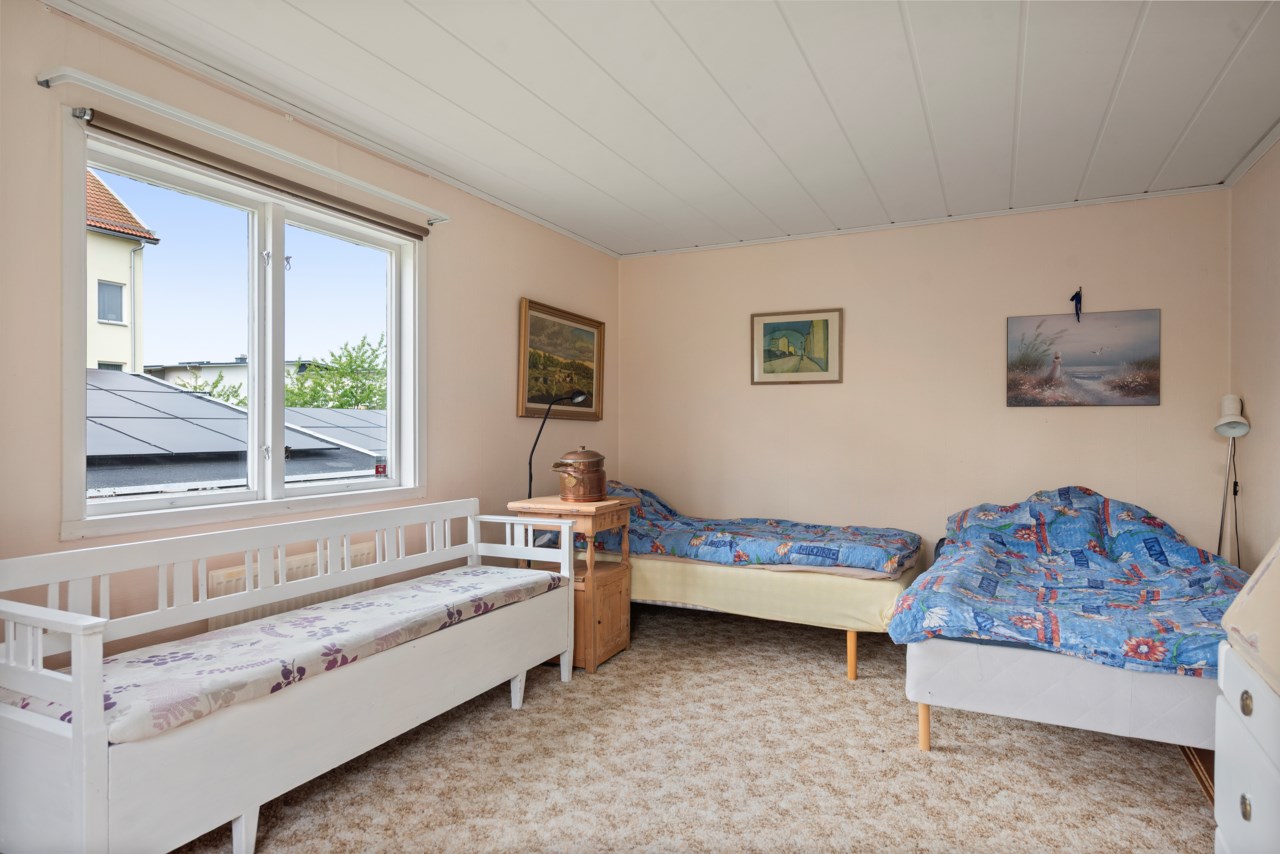 Gästrum i garagebyggnad