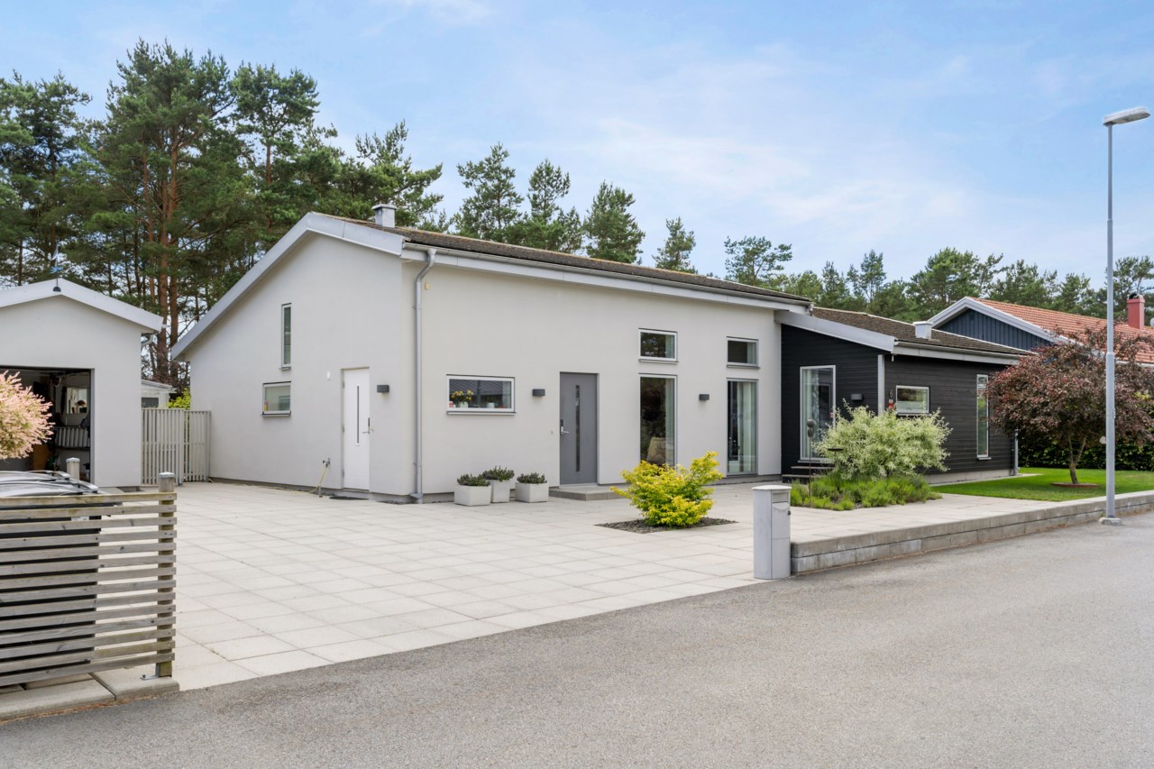 Karavellvägen 6