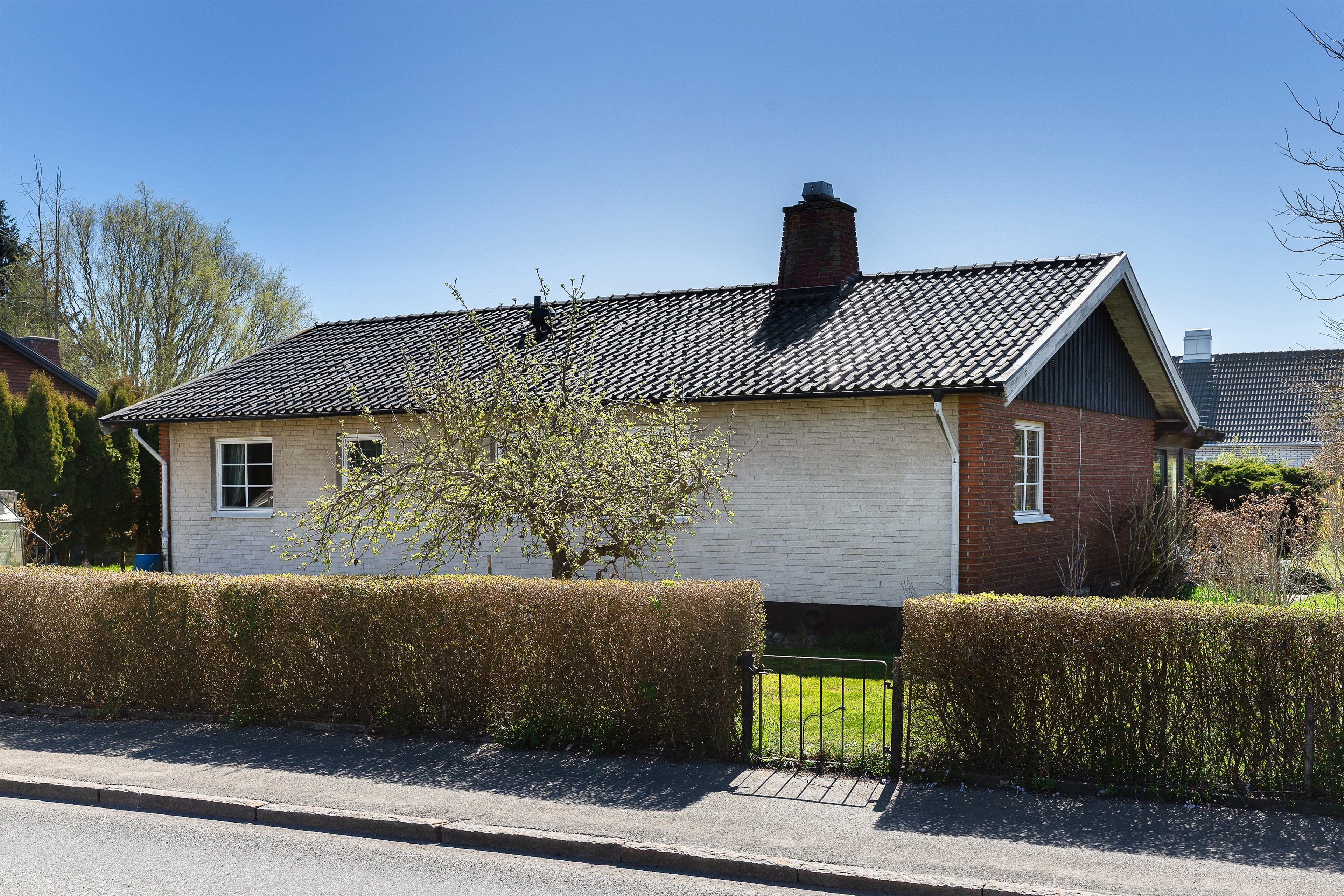 Krokvägen 8