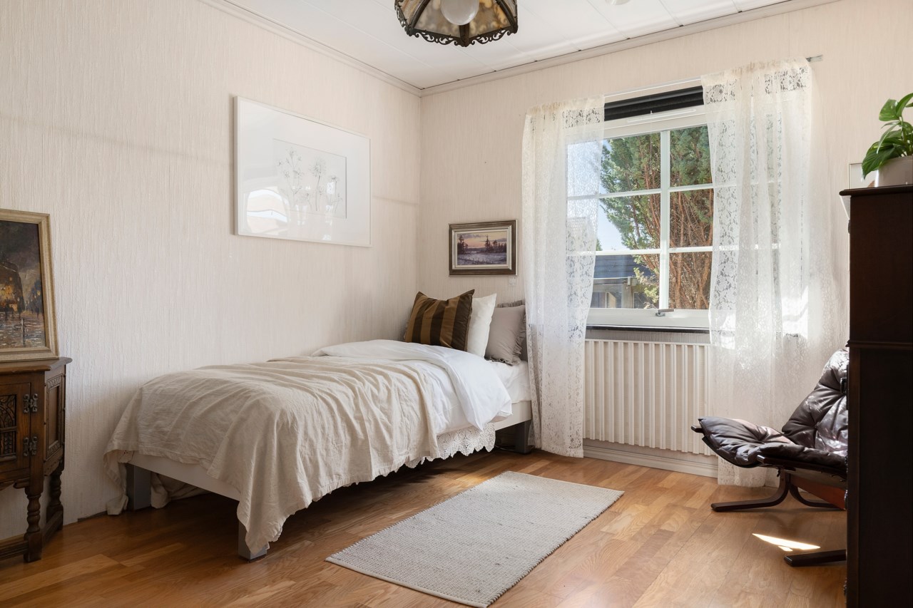 Krokvägen 8