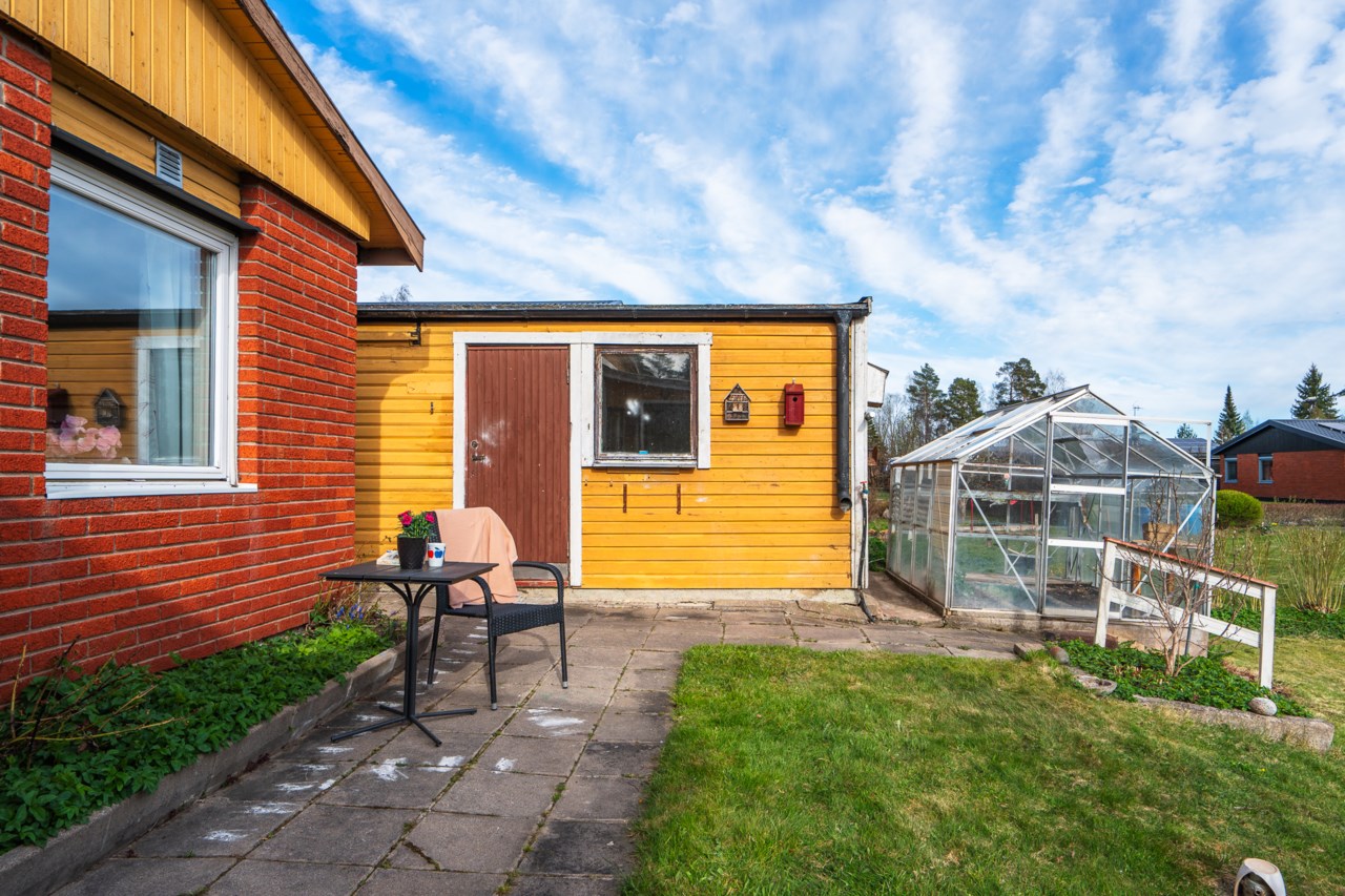 Smedvägen 15