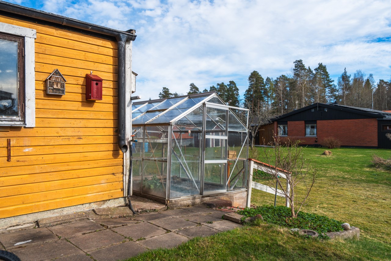 Smedvägen 15