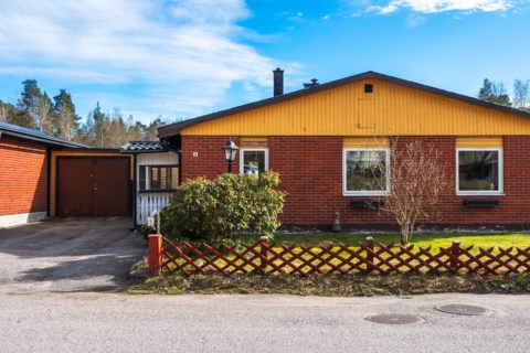 Smedvägen 15