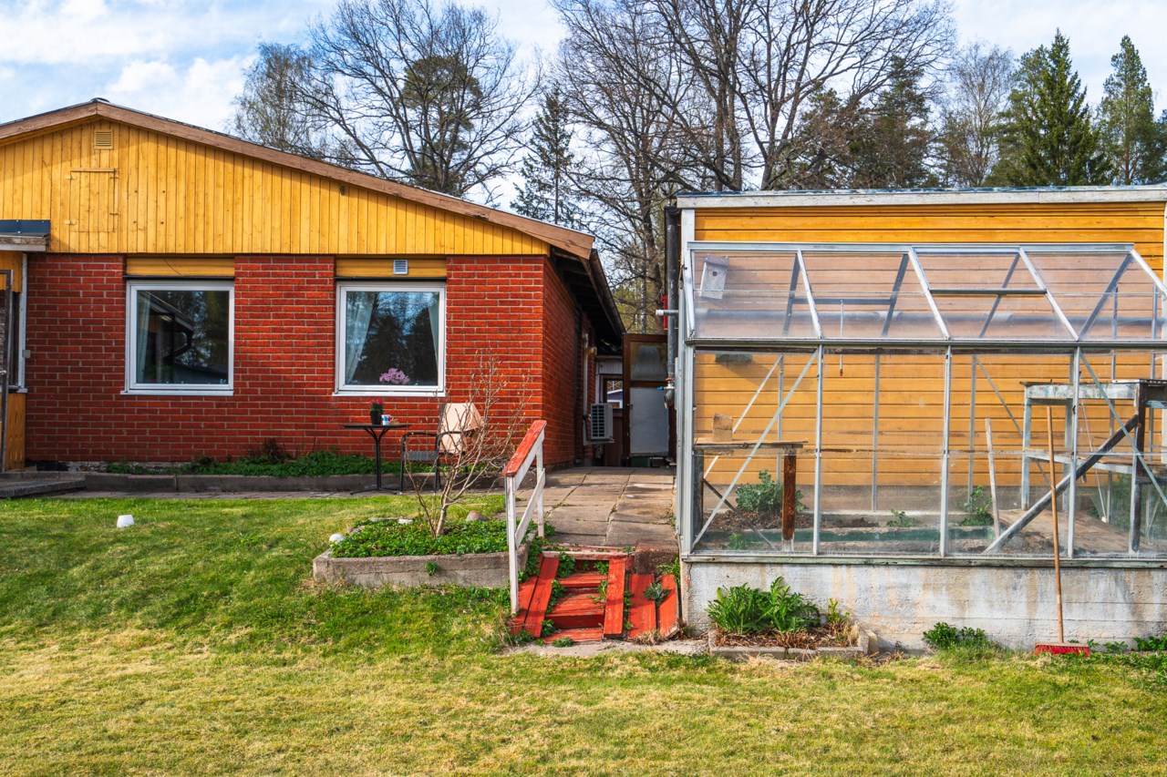 Smedvägen 15