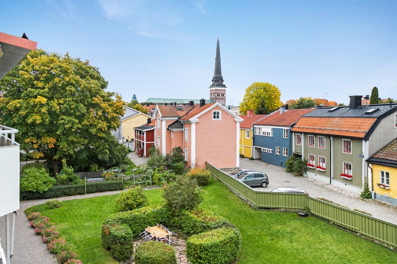 Domkyrkoesplanaden 9