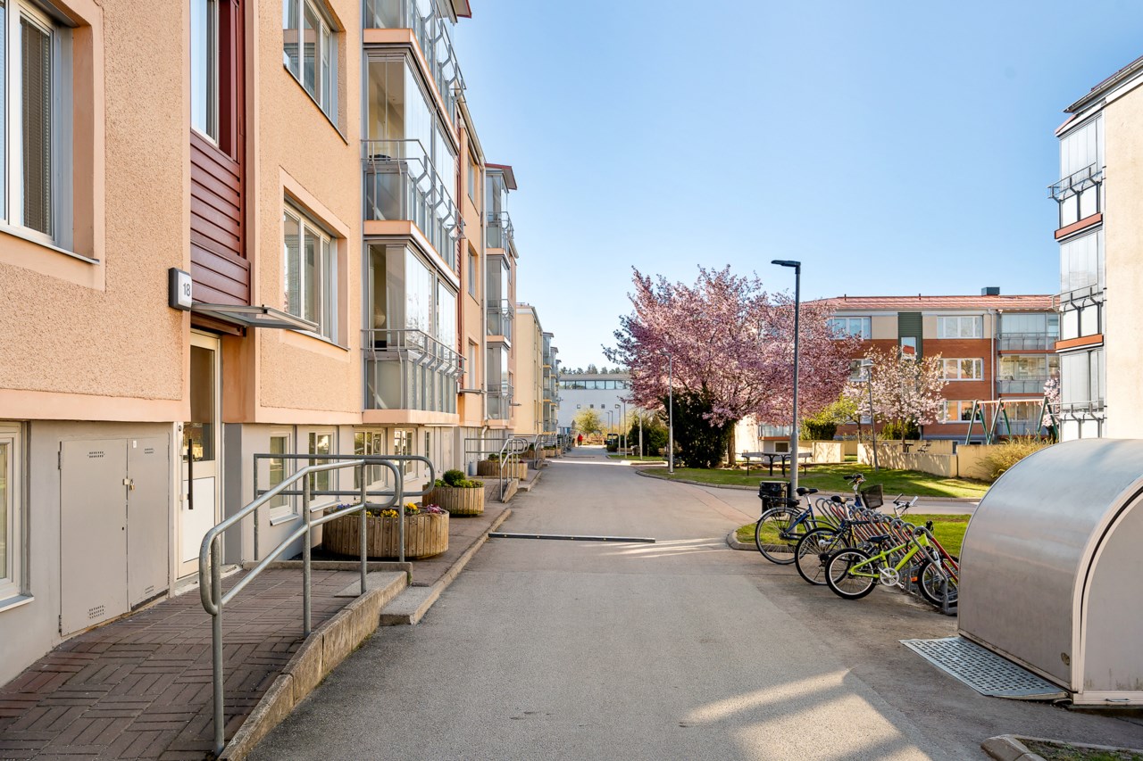 Grönfinksvägen 9