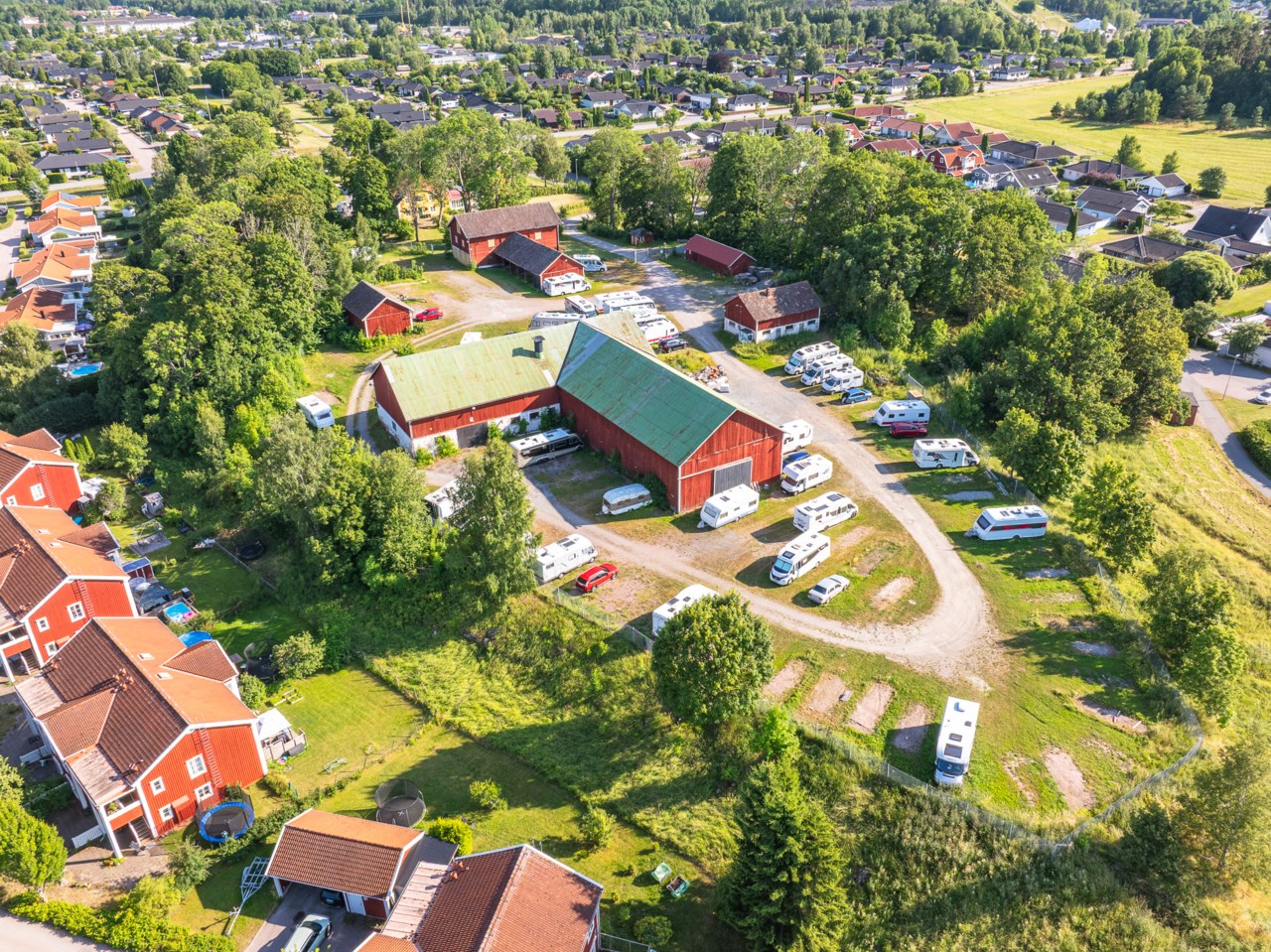 Brottberga Gårdsby