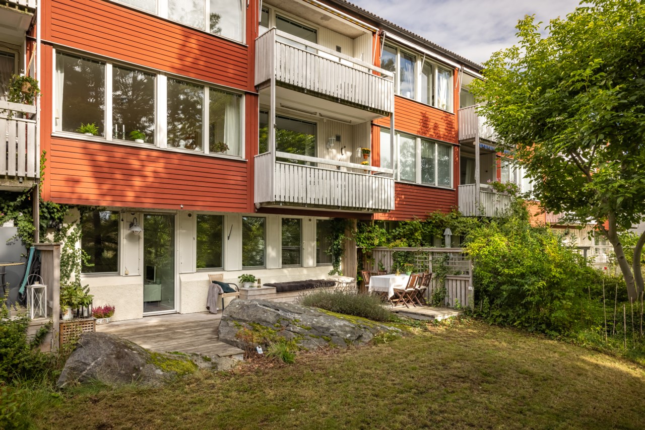 Lojovägen 73