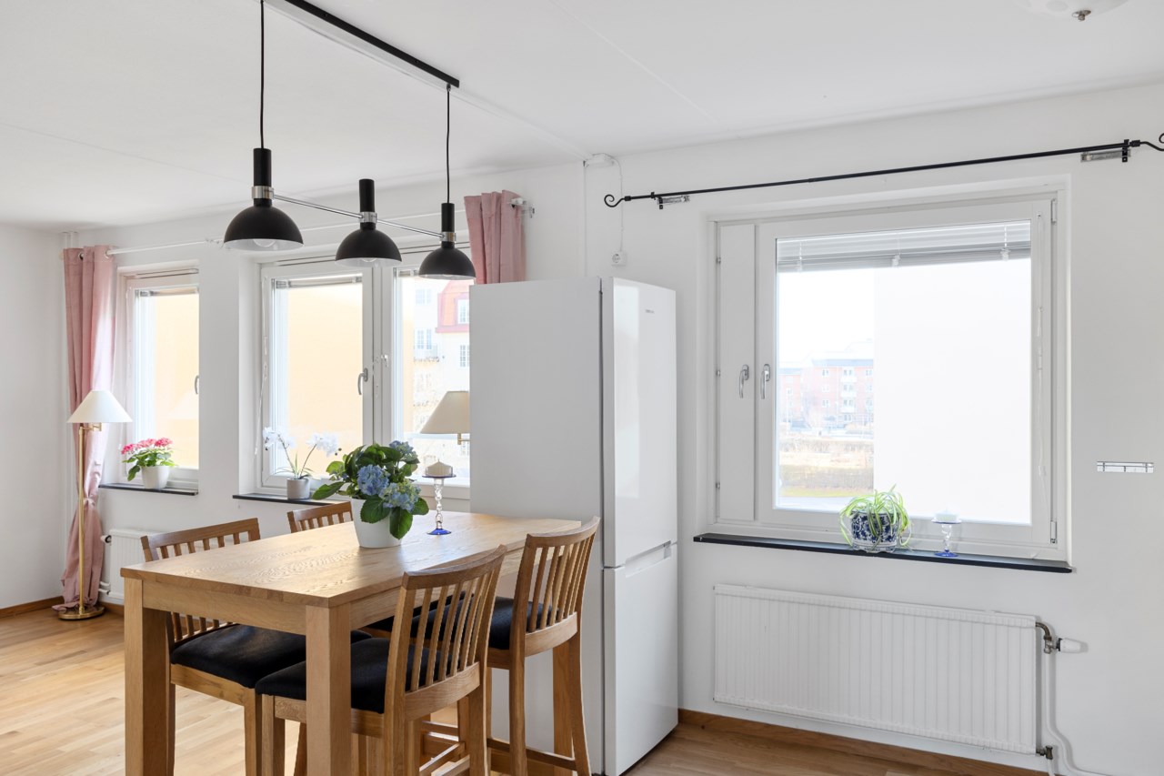 Väpnarstigen 10
