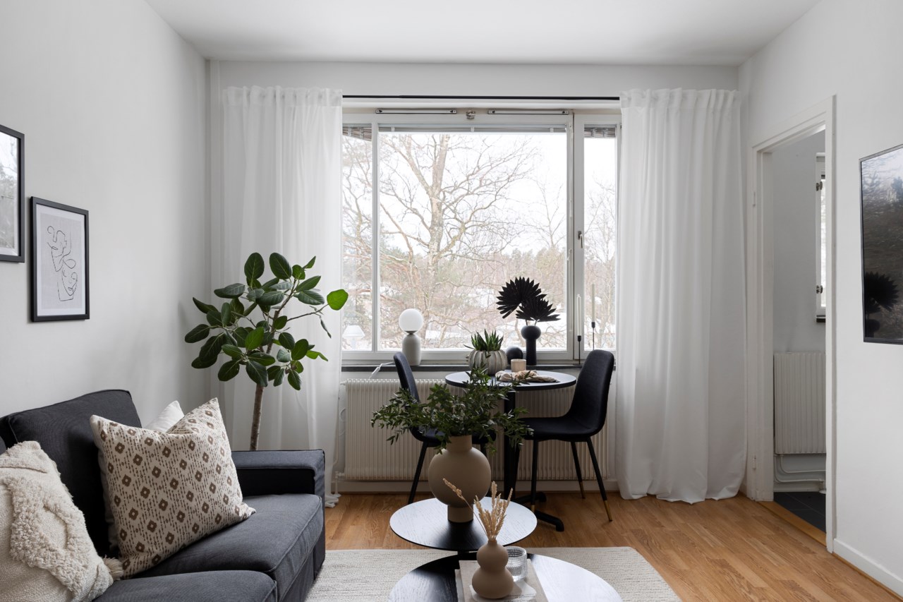 Tivedsvägen 11